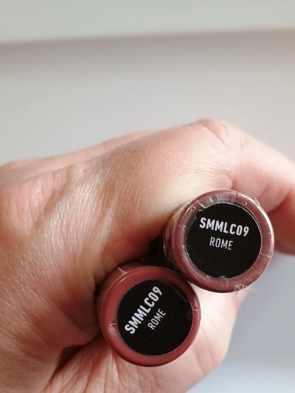 2 x NYX METALLIC Makeup Soft Matte Metallic Lip Cream, Rome